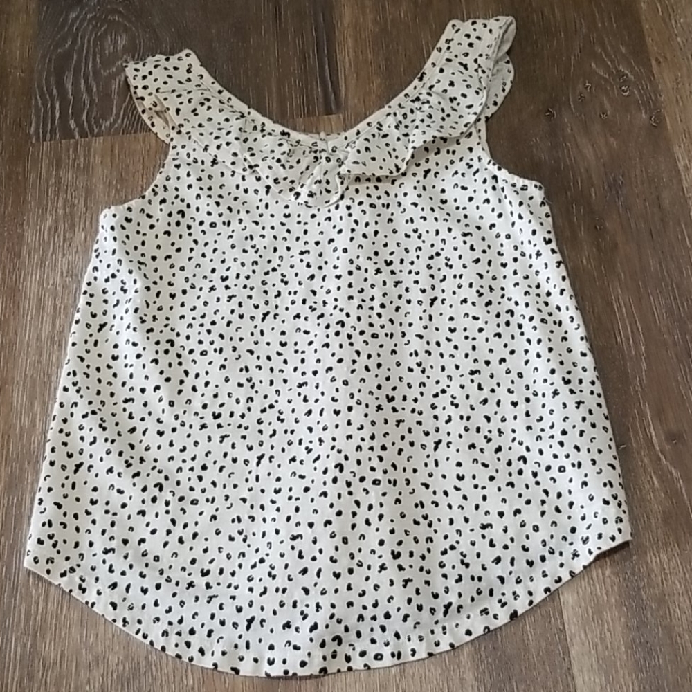 Old Navy  ruffled tank top size 8